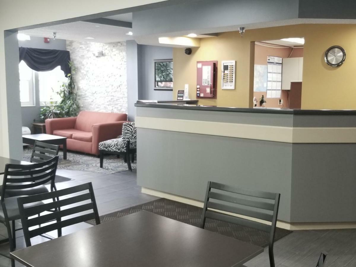 Microtel Inn & Suites By Wyndham Riverside Dayton Exterior photo